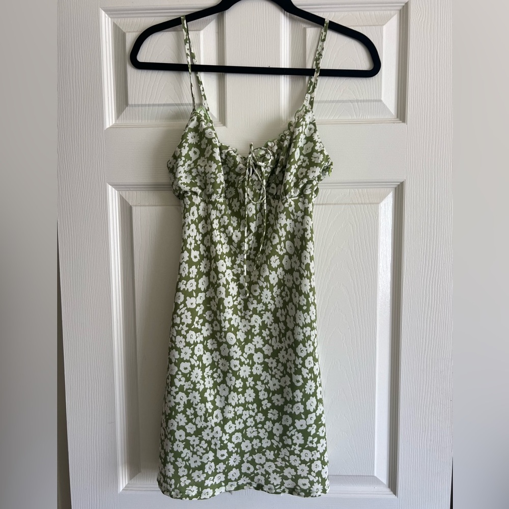 Sunday Muse green floral mini dress